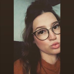 Meet your Posher, Ally